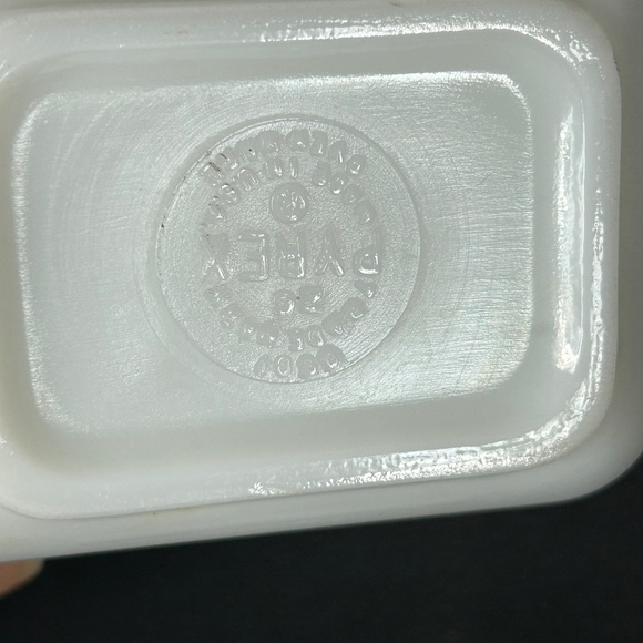 PYREX 501 Amish Butterprint Blue Turquoise Rooster Corn Refrigerator Dish No Lid - Picture 2 of 7